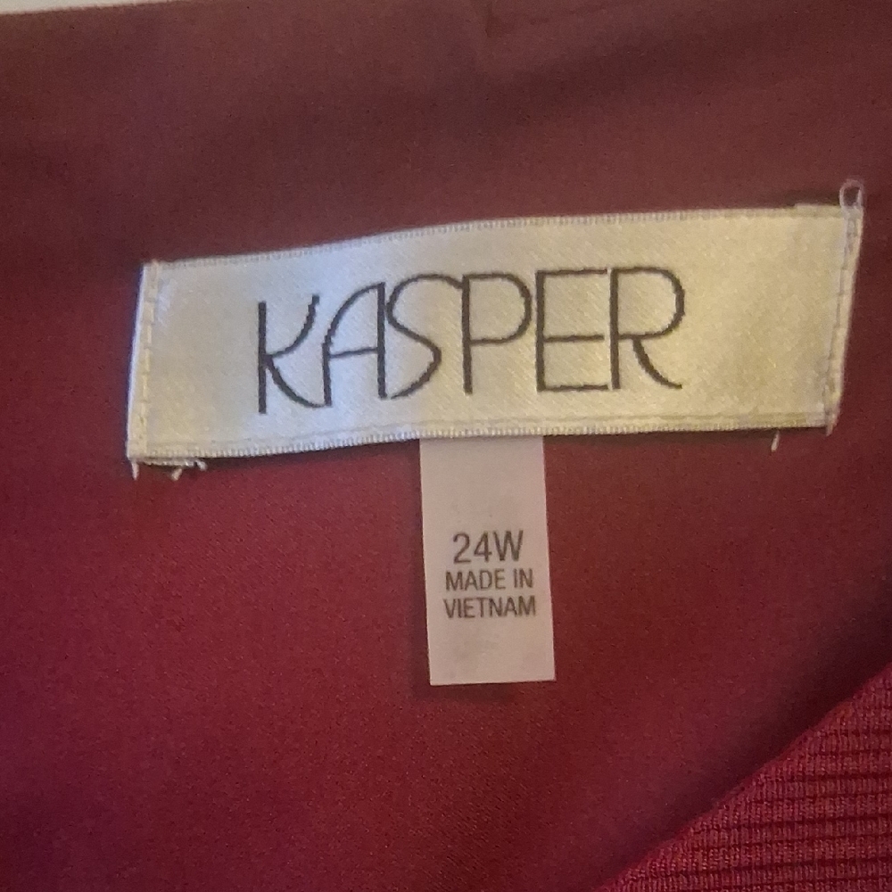 Kasper Sleeveless Burgundy Midi Dress - Picture 2 of 8